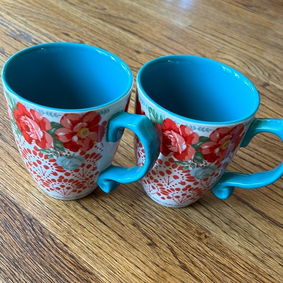 Set of 2 Pioneer Woman mugs - Picture 1 of 7